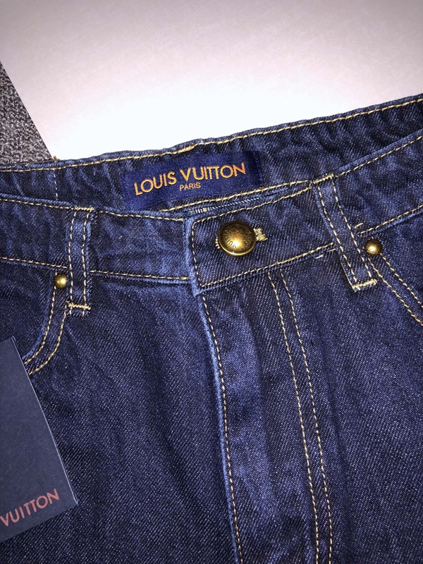 ブランドハーフパンツ側面デザイン